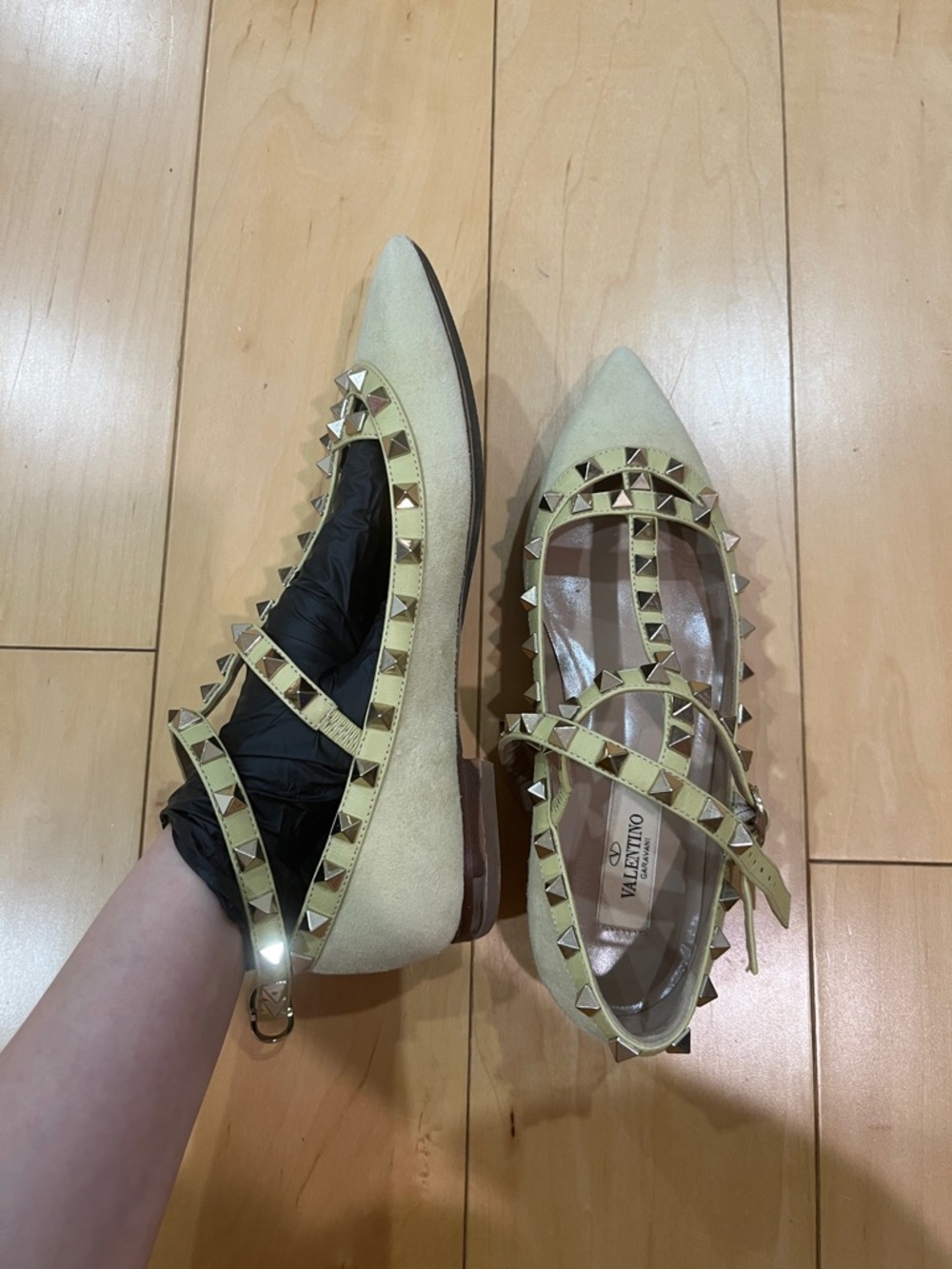 Valentino Garavani Rockstud Pointed Flats in Light Yellow